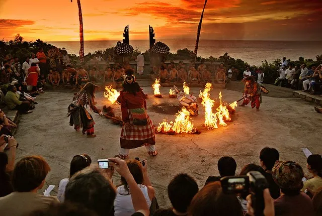 Lowest price Bali holiday package from Odisha - kecak dance uluwatu