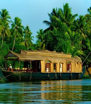 Kerala-Tourism-house-boat-tour-package