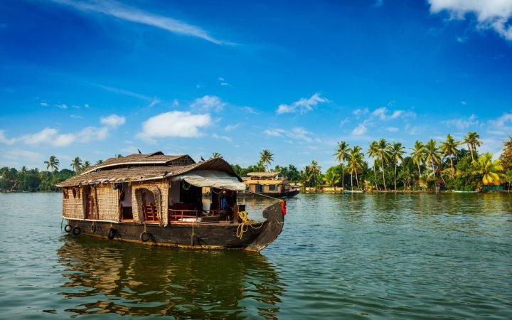 alleppey-house-boat-kerala-tour