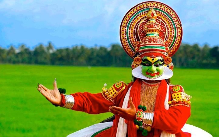 kathakali-kerla-tour-package-from-bhubaneswar