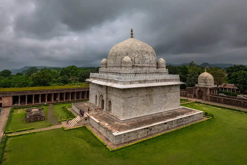 mandu-madhya-pradesh-hoshang-shah-tomb