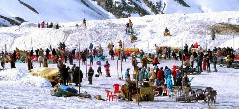 rohtang-pass-manali-tour-package-himachal