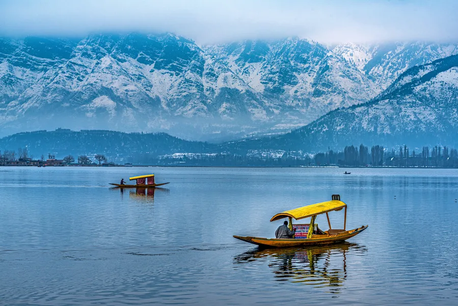 kashmir tour package 6 Nights 7 days