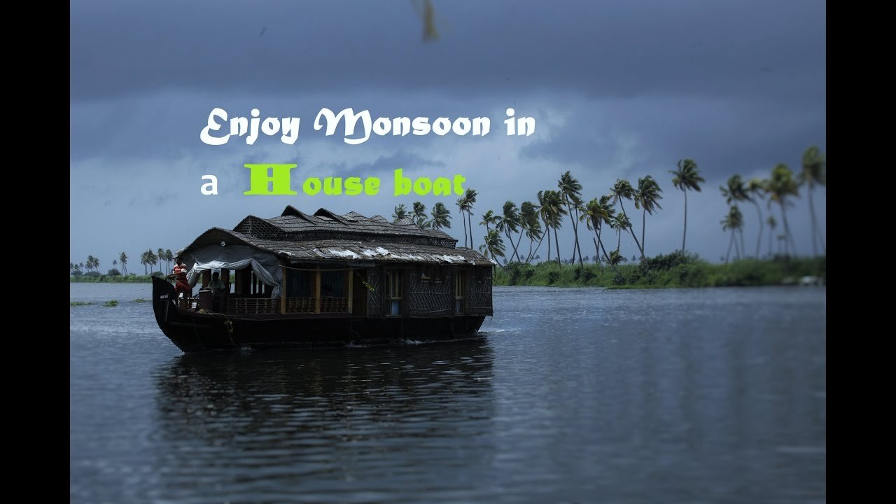 Monsoon houseboat tour in Kerala from Bhubaneswar